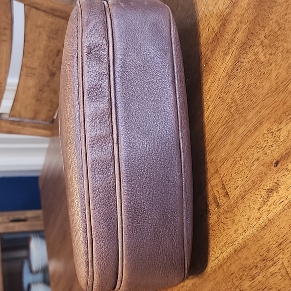 Gucci Brown Leather Crossbody Bag with Green and Red Strap - Picture 8 of 16